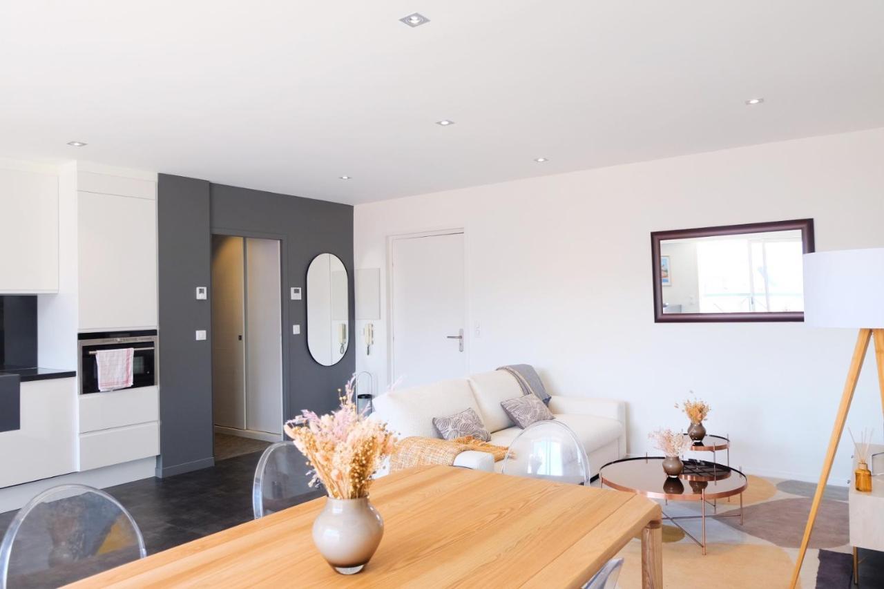 Magnifique Appartement, En Hyper Centre, Avec Terrasse Et Place De Parking Biarriz Exterior foto